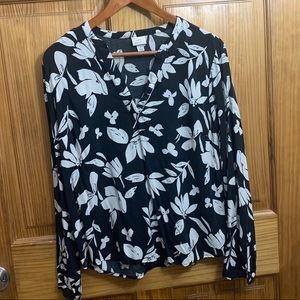 a new day popover style floral print blouse size M